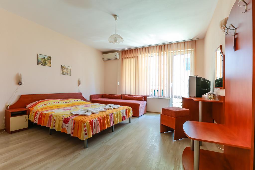 Guest House ,, Ekaterina" Nesebar Eksteriør bilde